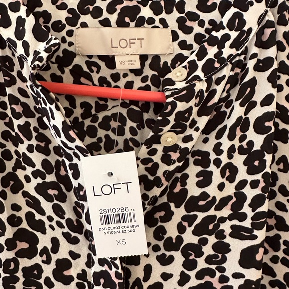 NWT Loft Blouse - XS - Picture 2 of 3